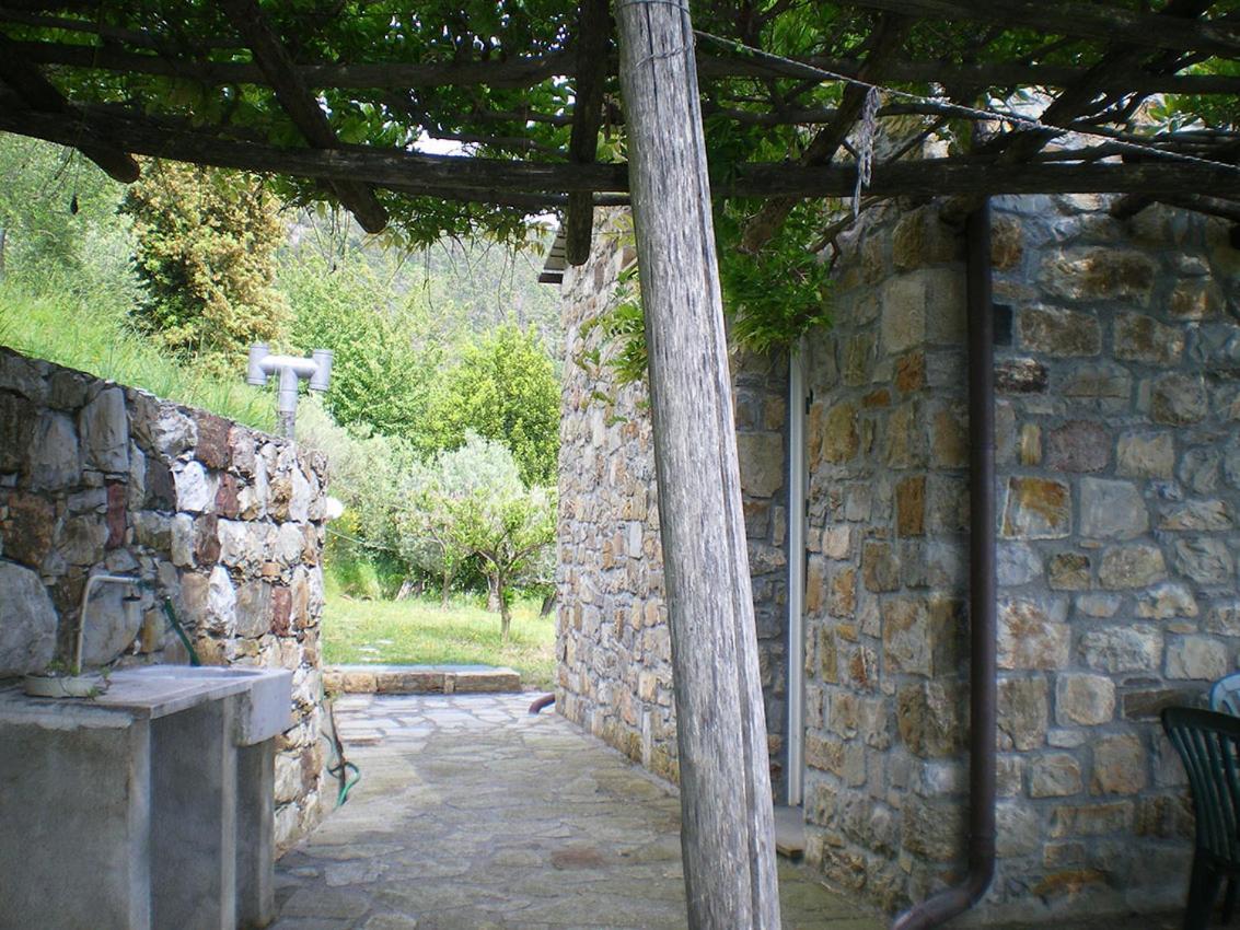 Cottage La Torre Del Pittore Бонассола Екстер'єр фото