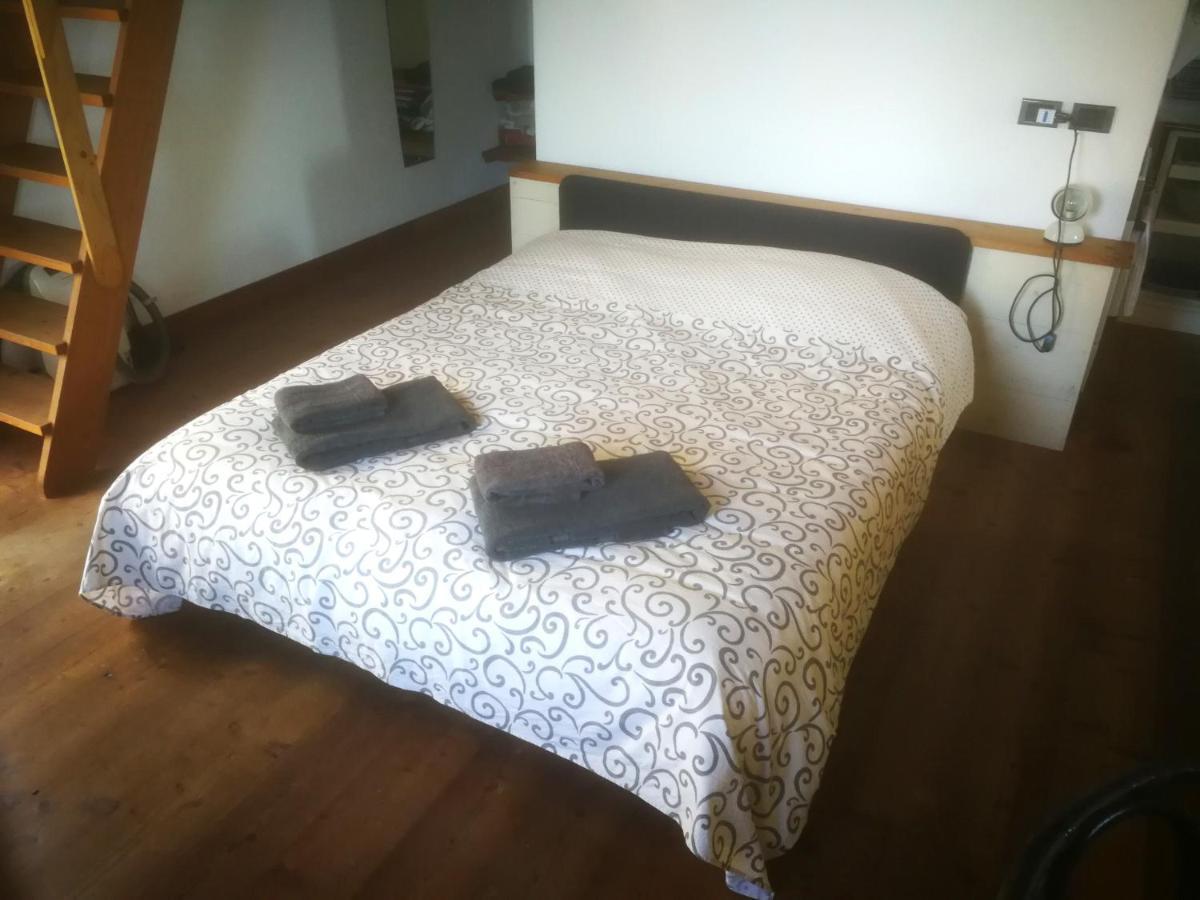 Cottage La Torre Del Pittore Бонассола Екстер'єр фото